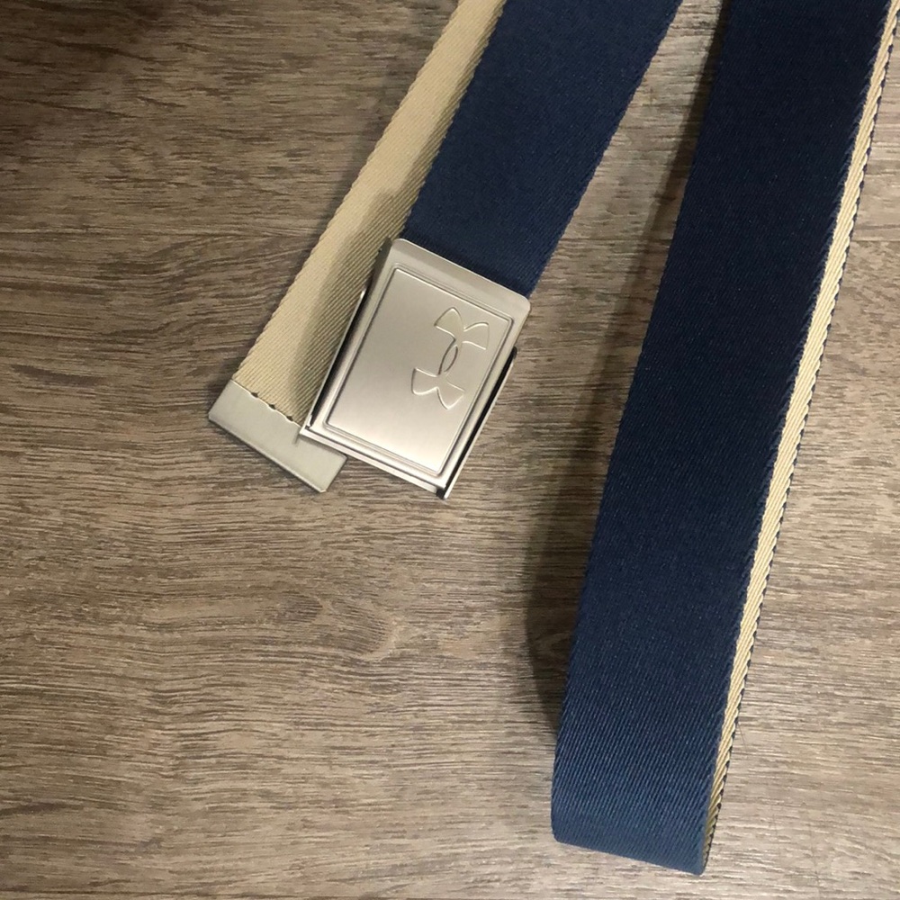 MENS Under Armour Belt NWOT